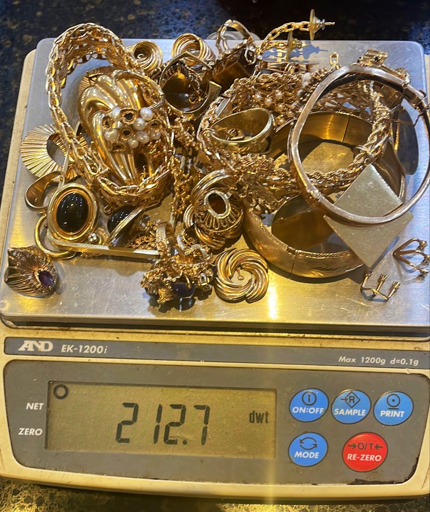 We Buy 10K, 14K, 18K scrap gold in any condition. “Top Dollar Paid for you Jewelry”.