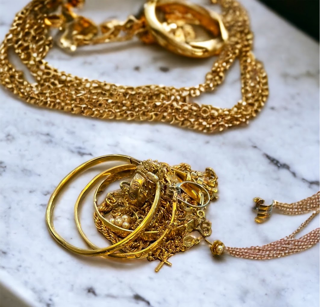 Selling Gold Jewelry: Tips for Seniors
